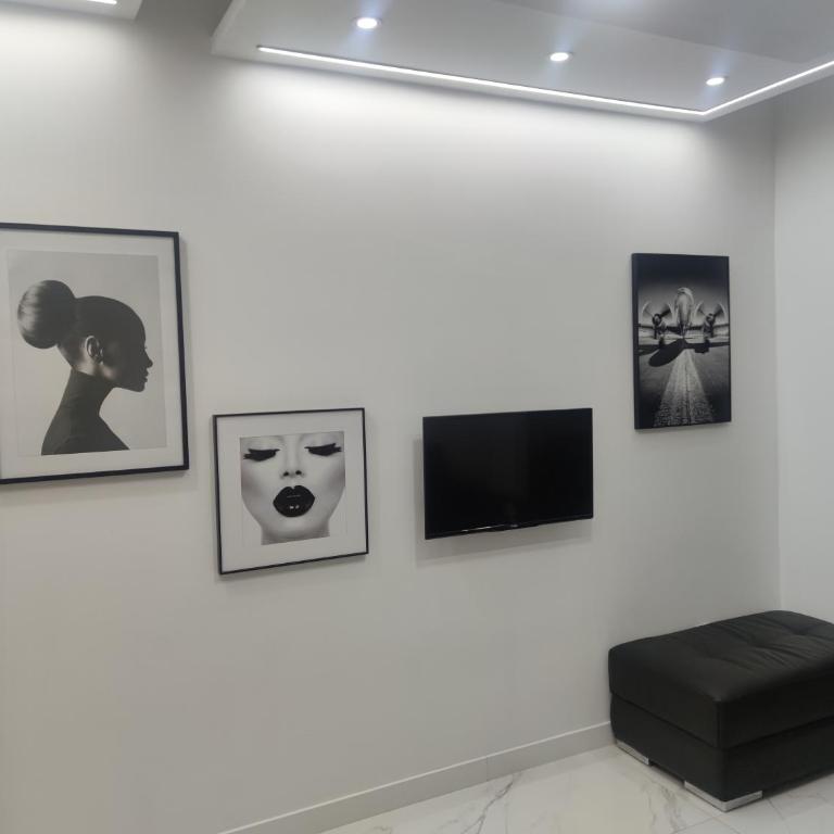 Studio 033 - Studio - 2