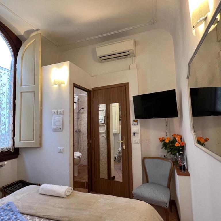 Home Milù - Milù Holidays Firenze - Camera Matrimoniale con Bagno Privato - 40