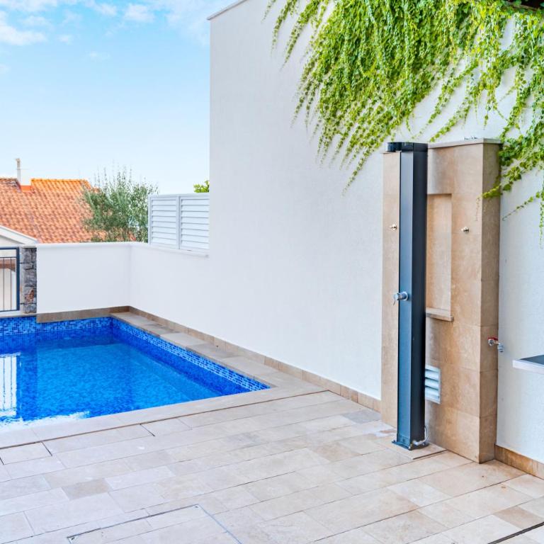 Lustica Bay Vacation Homes - Two Bedroom Townhouse Sea View - 7