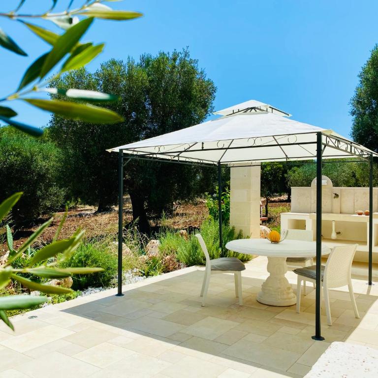 NEW SHEPHERD HOUSE, CAROVIGNO, 2 Adults + 1 child - Casa con 1 Camera da Letto - 1