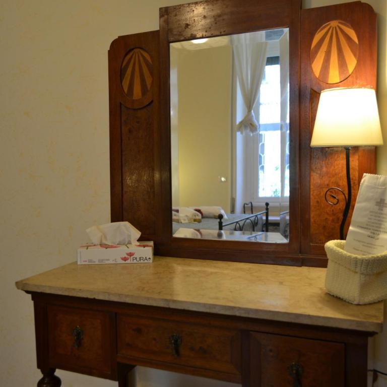 Tucci's Roma Guest House - Camera Matrimoniale con Vista Giardino - 21