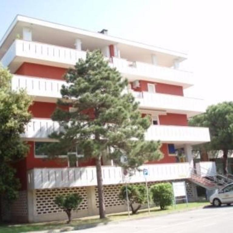 Enjoy your stay only 100mt from the sea - Beahost - Apartment - 4