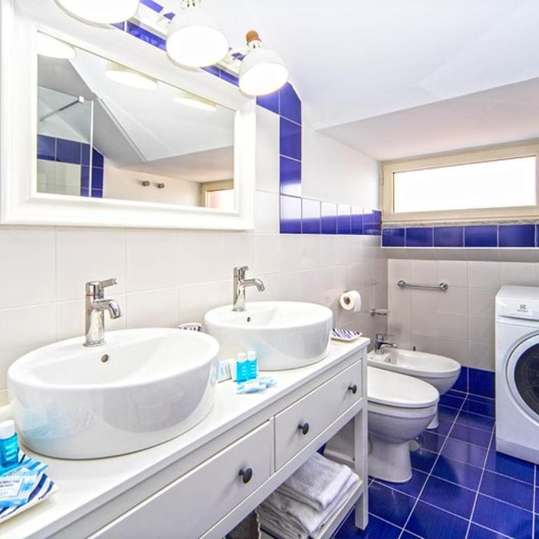 La Dimora, La Mansarda sul Golfo - Two-Bedroom Apartment - 17