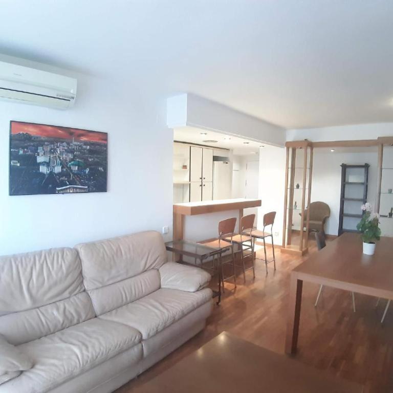 Plaza PUERTA NUEVA - Apartamento de 3 dormitorios - 23
