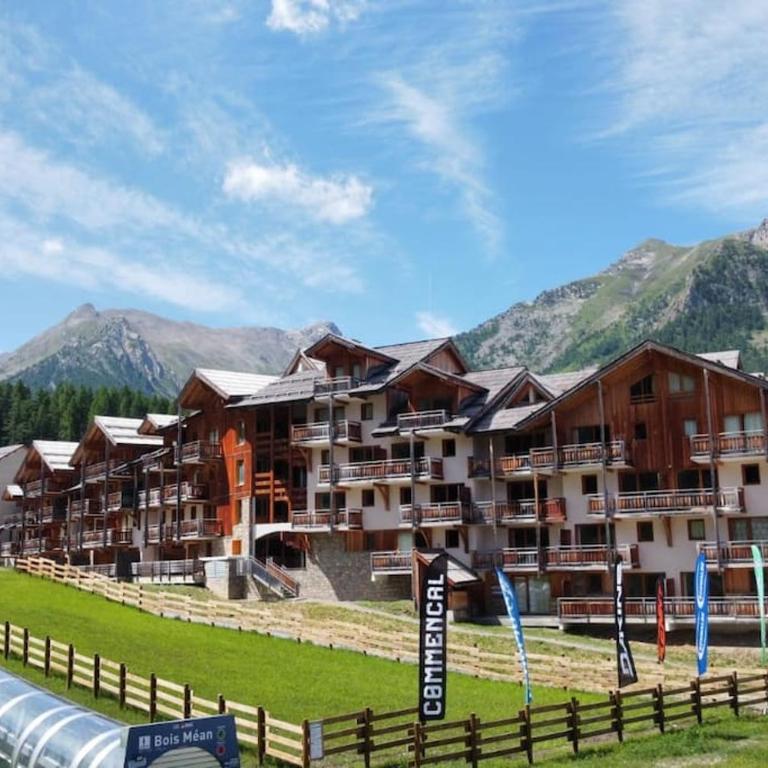 Appartement rénové 2 chambres vue pistes parking privatif - Apartment mit 2 Schlafzimmern - 28