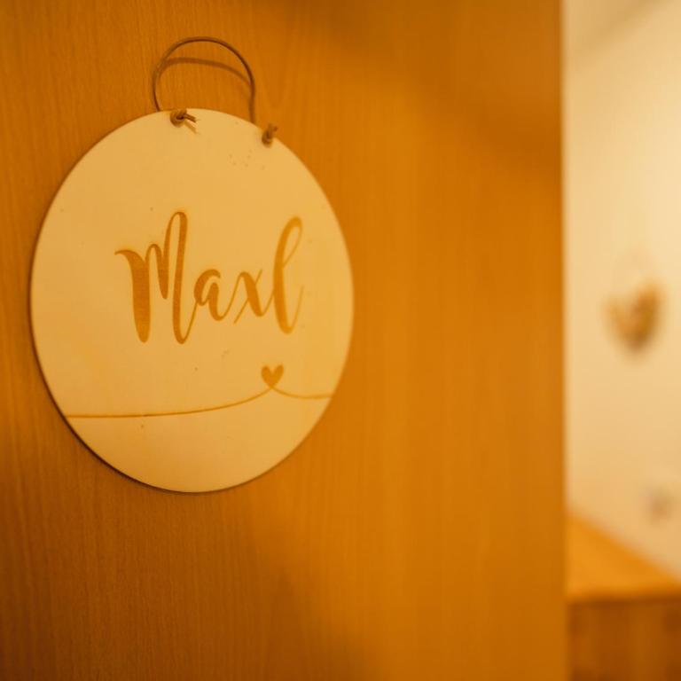 Ferienwohnungen Ebensperger - Chiemgau Karte - Apartment mit Balkon - 10