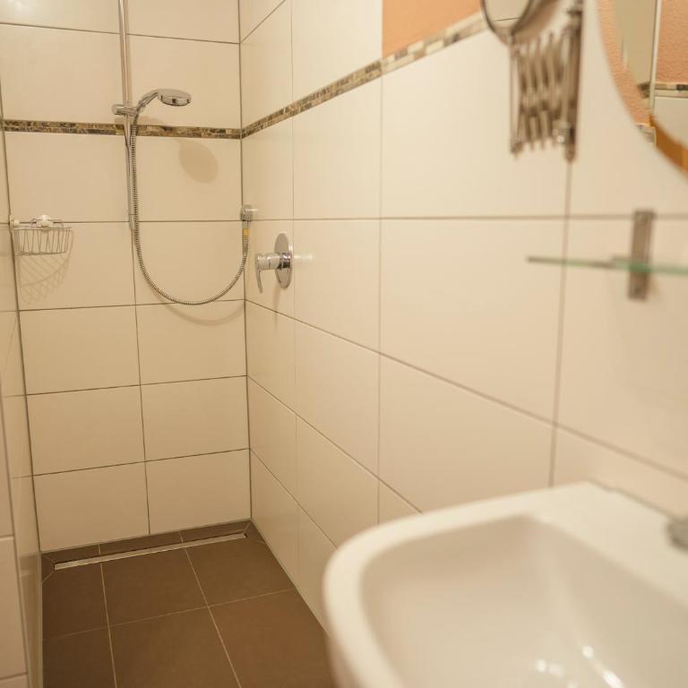 Ferienwohnungen Ebensperger - Chiemgau Karte - Apartment mit 1 Schlafzimmer - 9