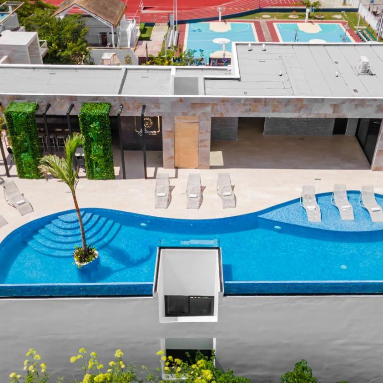Lil Town - Studio Rooftop Pool & Gym - 31