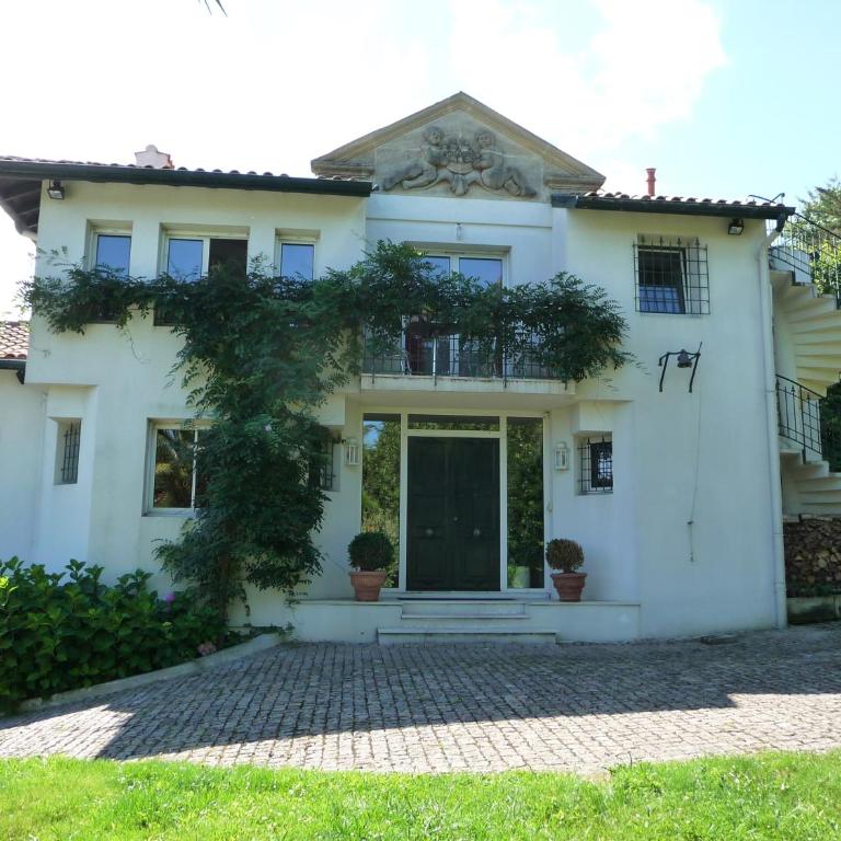 Appartement Ranavalo Pays Basque - Appartement - Vue sur Jardin - 1