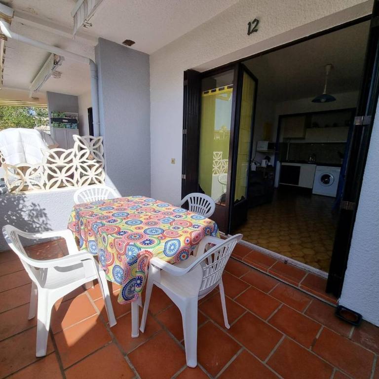 Studio cabine 4 pers. RDC, terrasse sud, 300m plage et commerces - FR-1-388-205 - Studio - 2