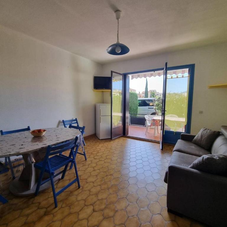 Studio cabine 4 pers. RDC, terrasse sud, 300m plage et commerces - FR-1-388-205 - Studio - 6