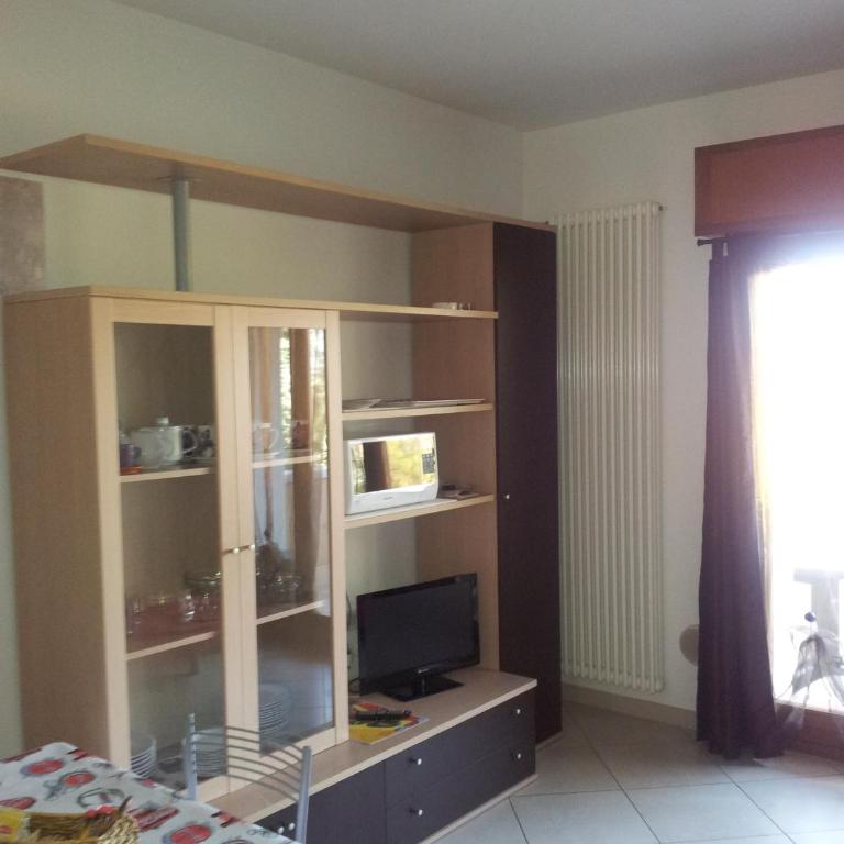 Residence La Madonnina - Appartamento B29 con 1 Camera da Letto, Balcone e Vista Lago - 8