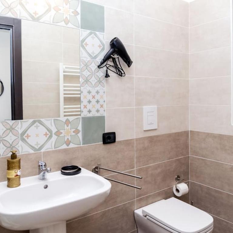 Artisti Home Naples - Appartamento con 2 Camere da Letto - 8