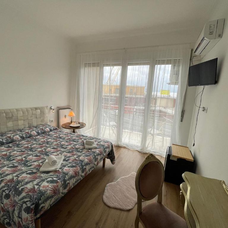 Cavour16 rent bedrooms - Camera Queen Deluxe - 2