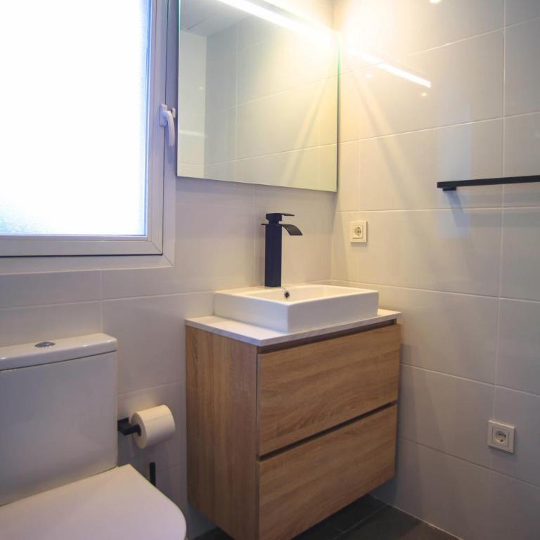 MARBELLA HOME RENTALS - 2BR, 2BTH apartment near Puerto Banús - Apartamento de 2 dormitorios - 7