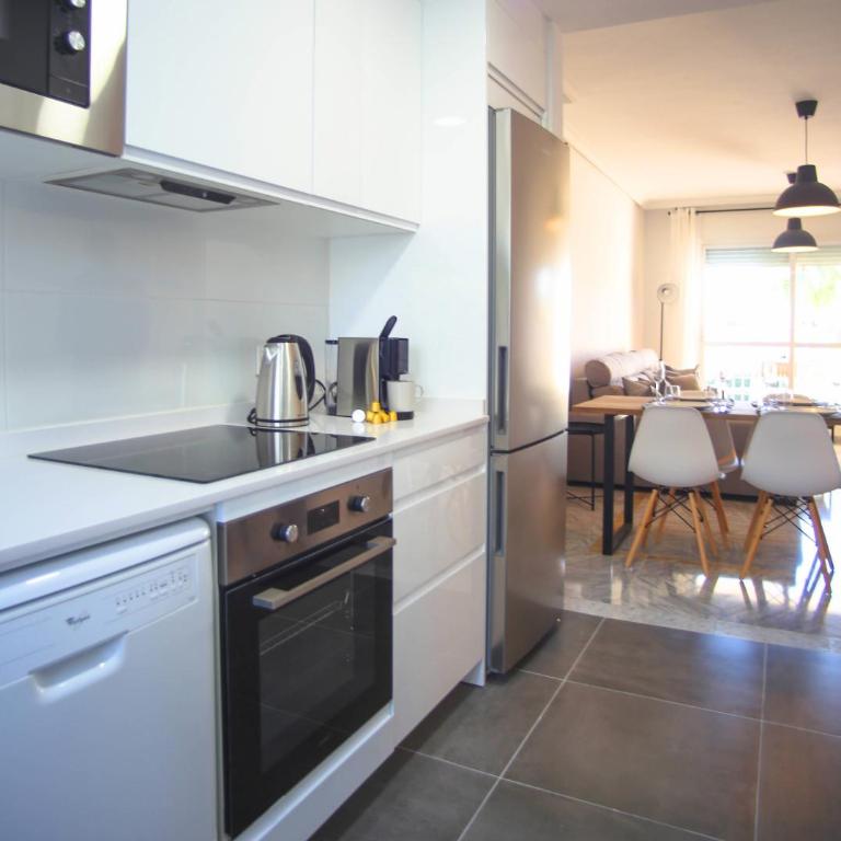MARBELLA HOME RENTALS - 2BR, 2BTH apartment near Puerto Banús - Apartamento de 2 dormitorios - 21