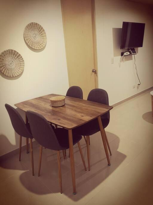 Moderno, ubicación estratégica. - Two-Bedroom Apartment - 7