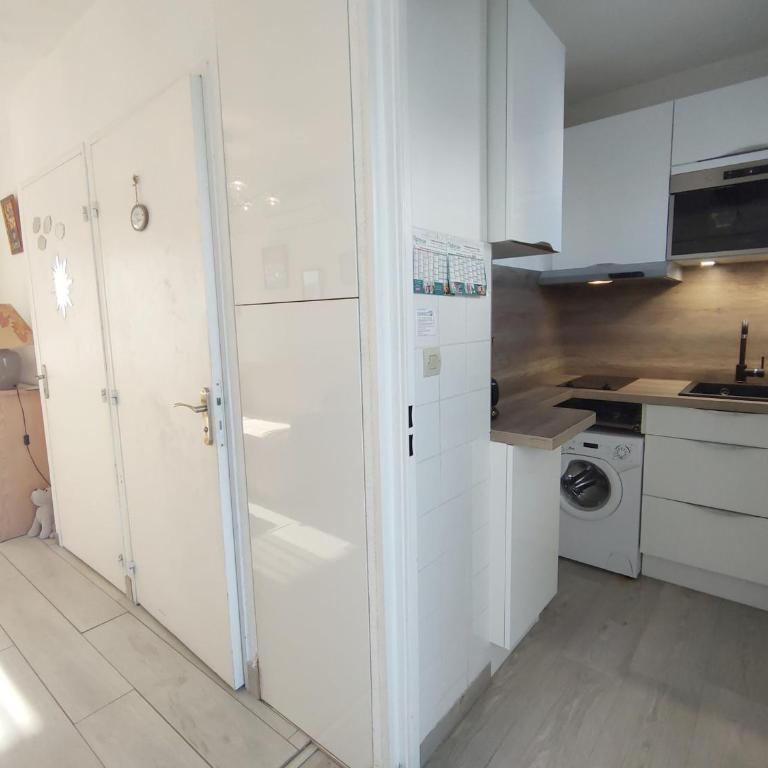T1 calme avec parking et climatisation à Balaruc-les-Bains - FR-1-503-171 - Apartment - 4