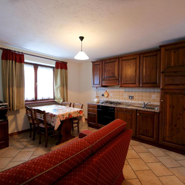Valley Vacanze - Appartamento con 2 Camere da Letto e Terrazza (5 Adulti) - 1