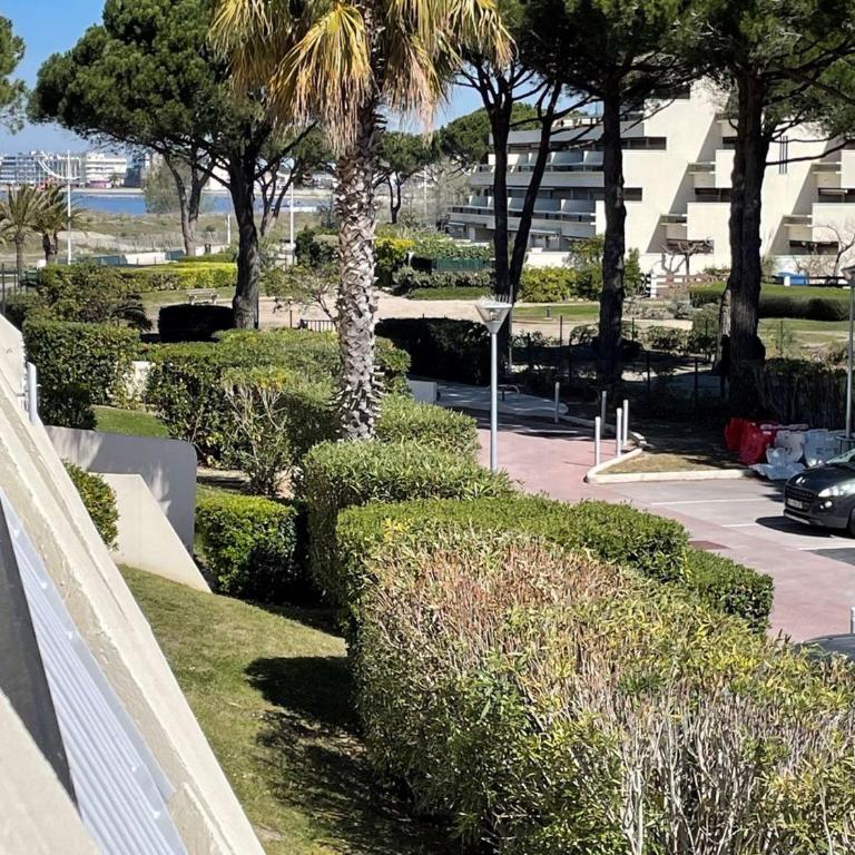 Studio climatisé 4 pers avec piscine et parking à Port Camargue - FR-1-250-230 - Appartamento - 1