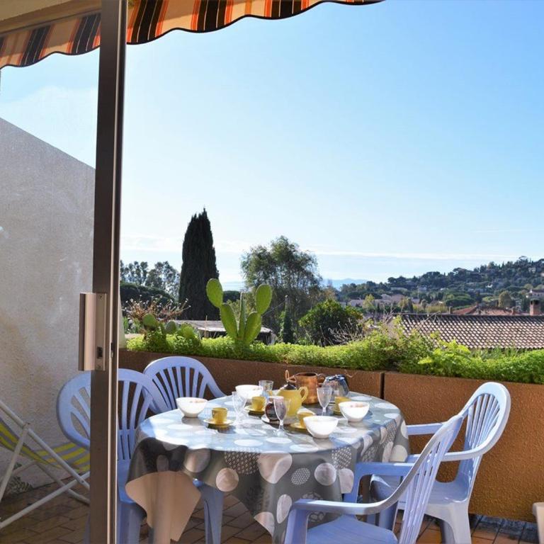 Studio coin nuit proche plage avec parking - Le Lavandou - FR-1-251-83 - Apartamento (3 adultos) - 1