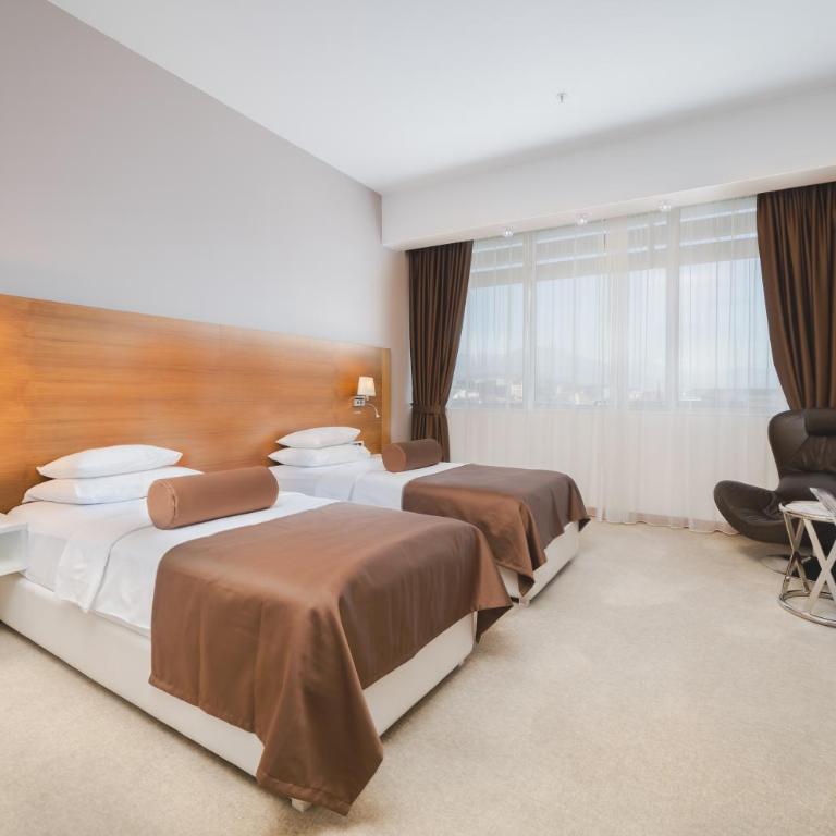 Hotel Aurel - Economy Twin Room - 1
