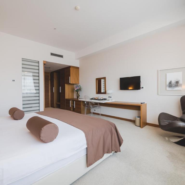 Hotel Aurel - Double Room - 7