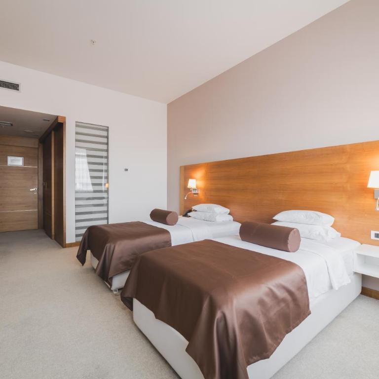 Hotel Aurel - Economy Twin Room - 2