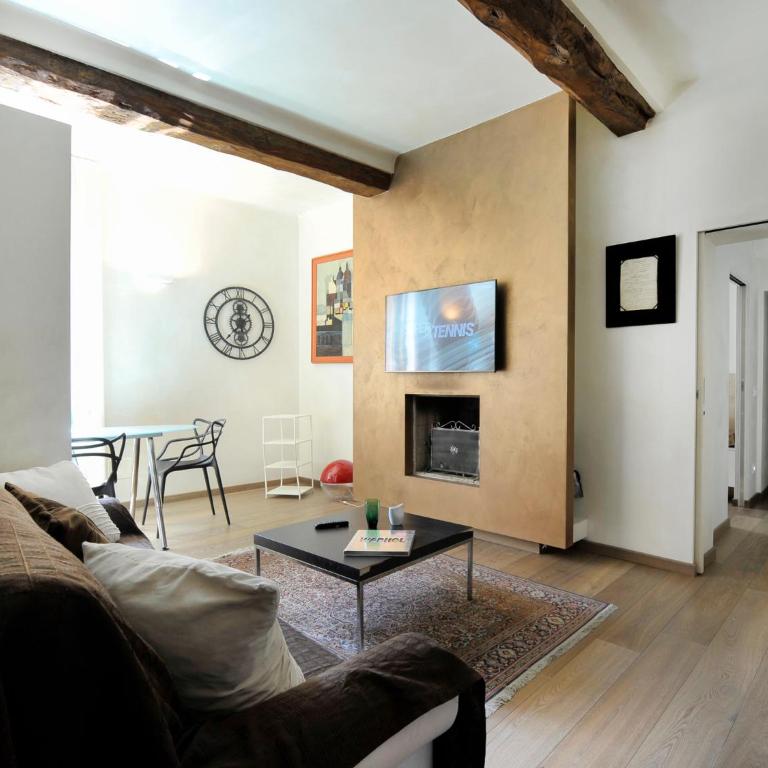 UR NEST Santo Stefano B - Appartamento con 2 Camere da Letto - 1