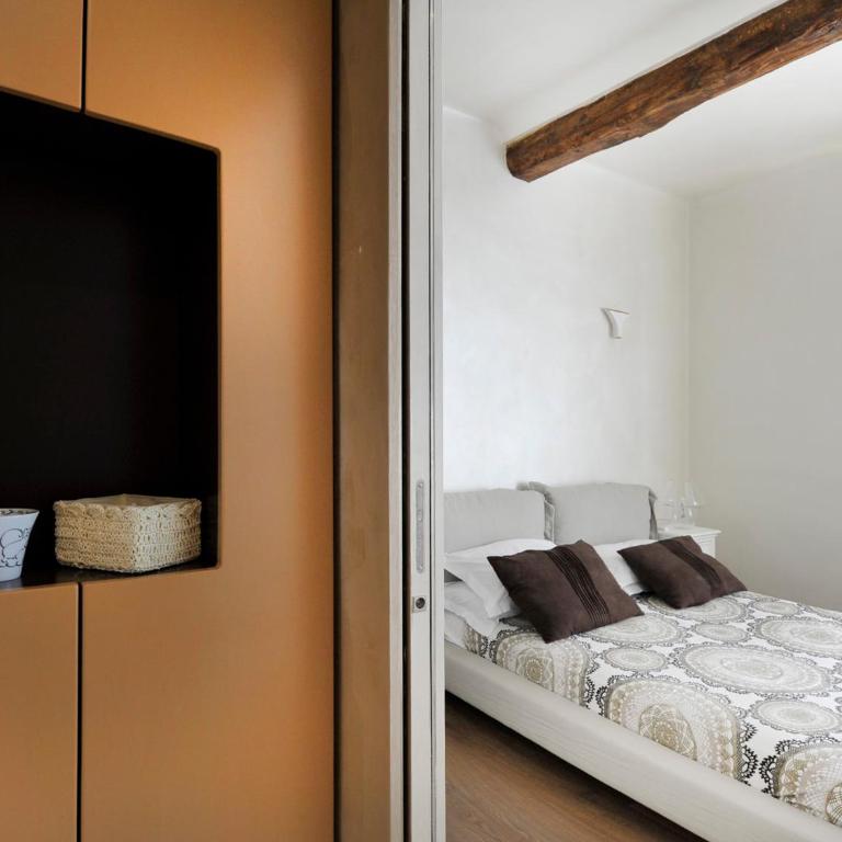 UR NEST Santo Stefano B - Appartamento con 2 Camere da Letto - 25