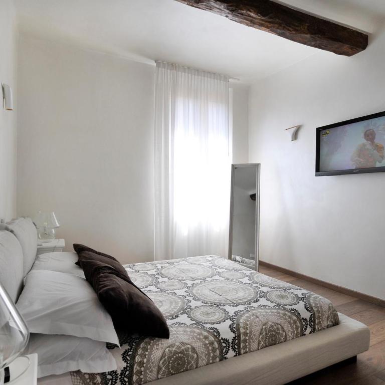 UR NEST Santo Stefano B - Appartamento con 2 Camere da Letto - 23