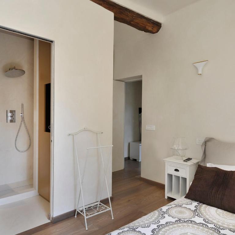 UR NEST Santo Stefano B - Appartamento con 2 Camere da Letto - 24