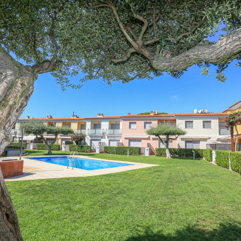 LITORAL COSTA DORADA - TARONGERS 31 Only families - Two-Bedroom House - 6