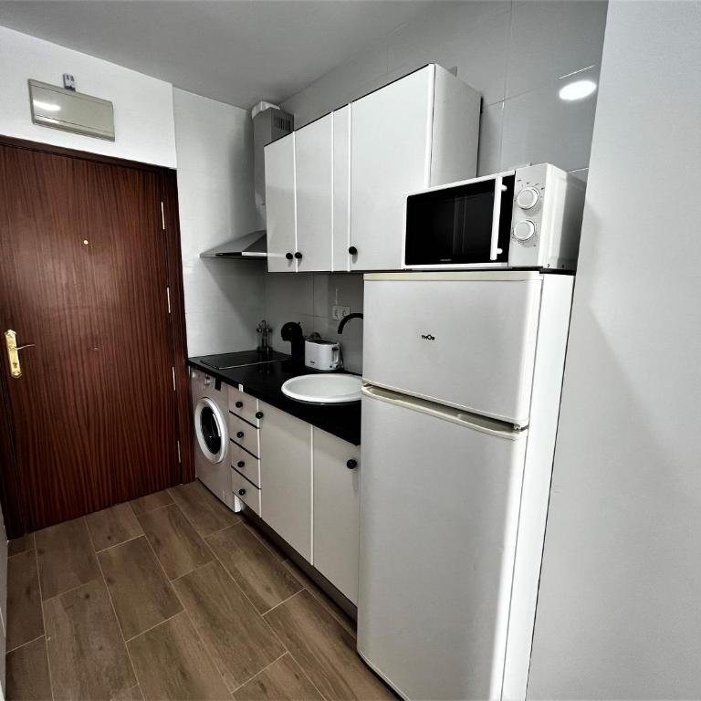 VER7 - ESTUDIO, Wifi, Fire Stick Amazon, Terraza, Vistas al mar, Piscina - Estudio con terraza - 15