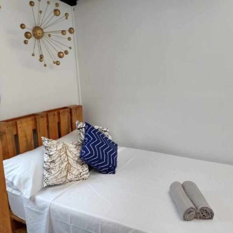 Hospedajes el Jardin cabaña - Two-Bedroom House - 8