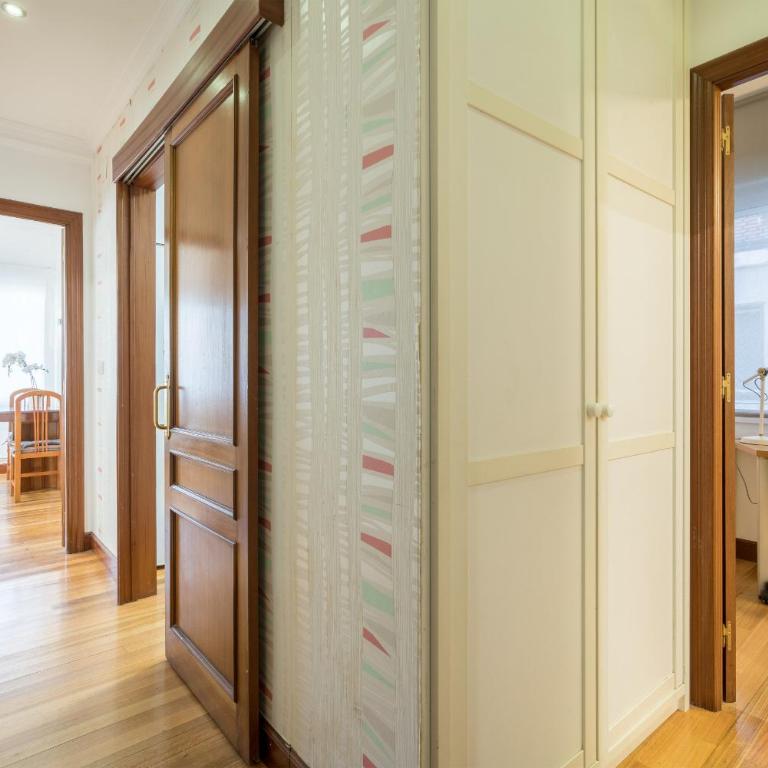 Ybarra apartment by People Rentals - Two-Bedroom Apartment - 7