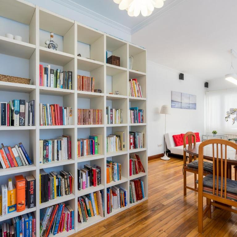 Ybarra apartment by People Rentals - Two-Bedroom Apartment - 8