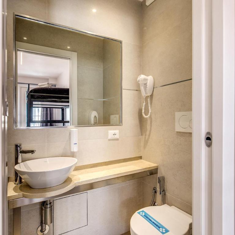 Aurelia Vatican Suites - Triple Room with Balcony - 6