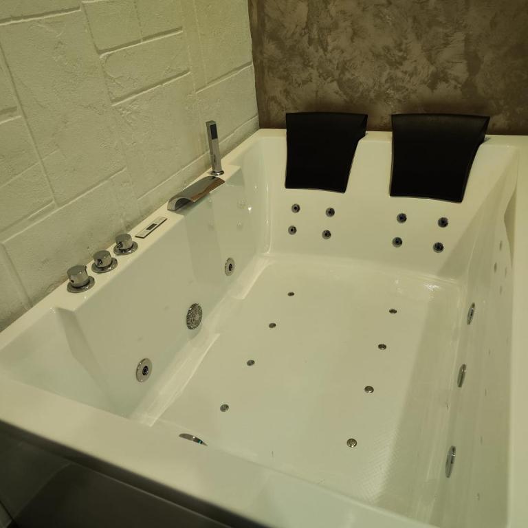 Suite Marrakech - Queen Room with Spa Bath - 10