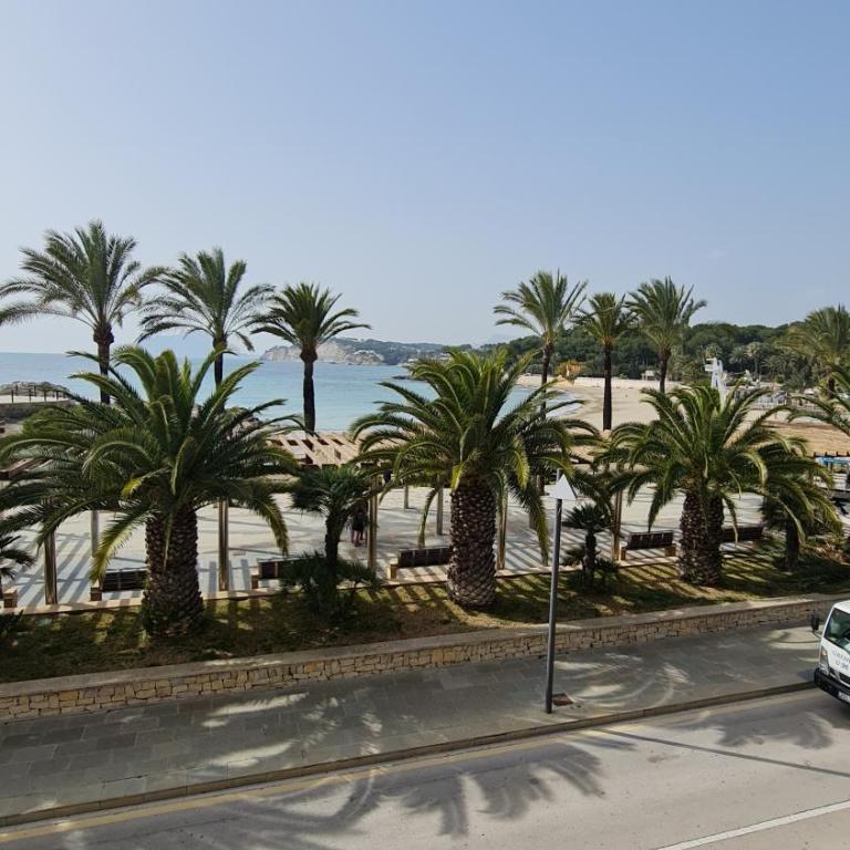 Moraira Beach 1 - Three-Bedroom Apartment - 8