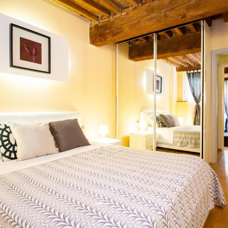 Antica Piazza in Centro Storico a Lucca by TuscanyWeGo - Appartamento con 1 Camera da Letto - 14