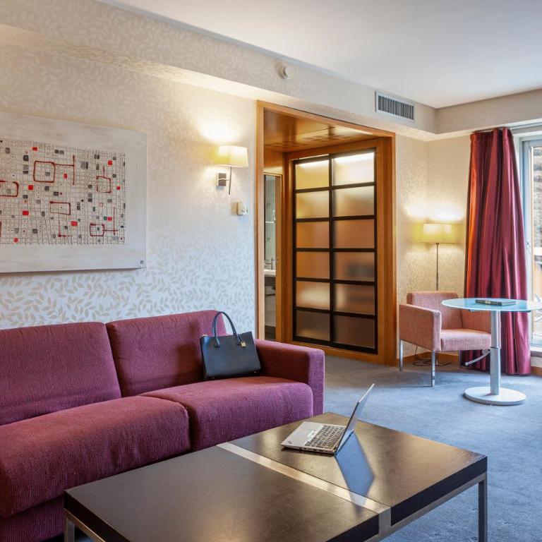 Hotel Macià Real De La Alhambra - Junior Suite (2 Adults + 2 Children) - 6