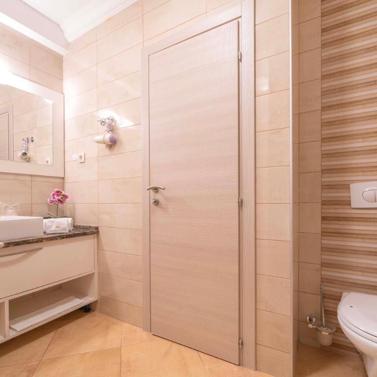 Boutique Hotel Momentum by Aycon - Standard Double/Twin Room with Extra Bed "Blok B" by Momentum - 12