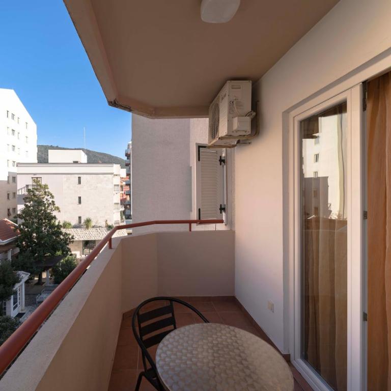 Boutique Hotel Momentum by Aycon - Standard Double/Twin Room with Extra Bed "Blok B" by Momentum - 13