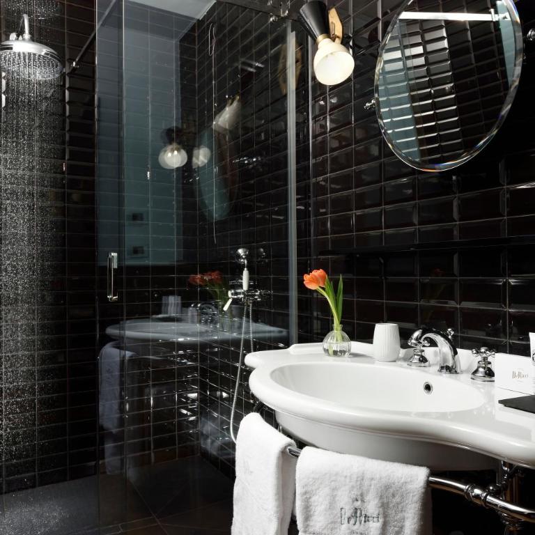 Hotel De' Ricci - Small Luxury Hotels of the World - Suite Deluxe - 9