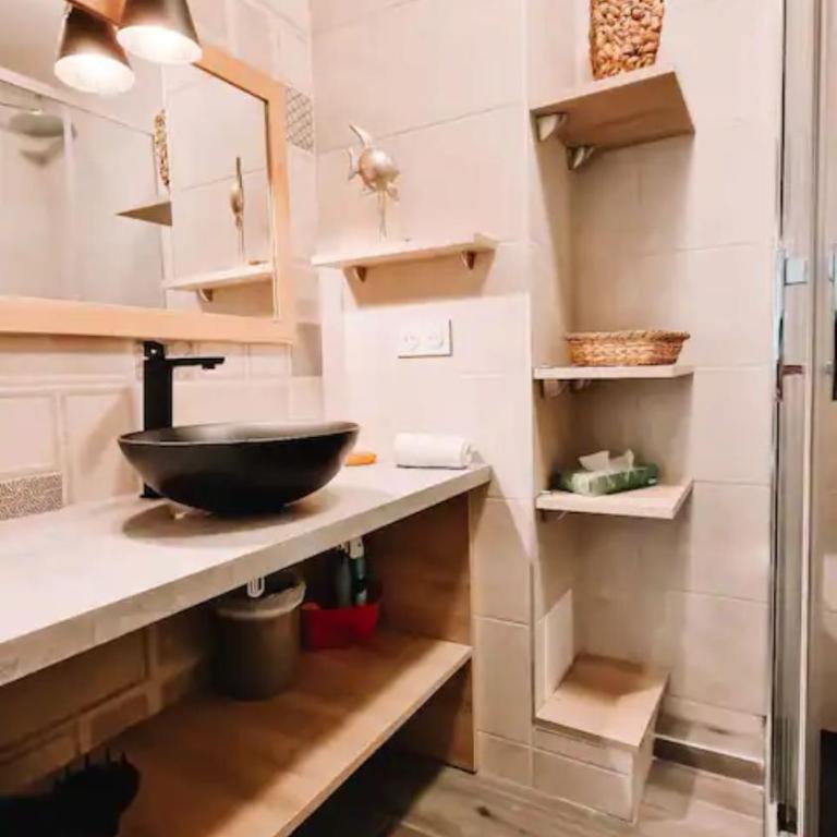 T3 refait à neuf /Plage/Centre/Gare/Terrasse/Pkg/wifi - Apartamento de 2 dormitorios - 13