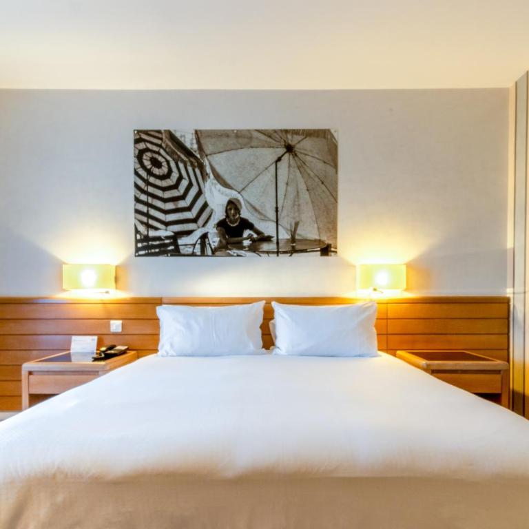 Holiday Inn Nice - Port St Laurent by IHG - Chambre Double Standard avec Balcon - 1
