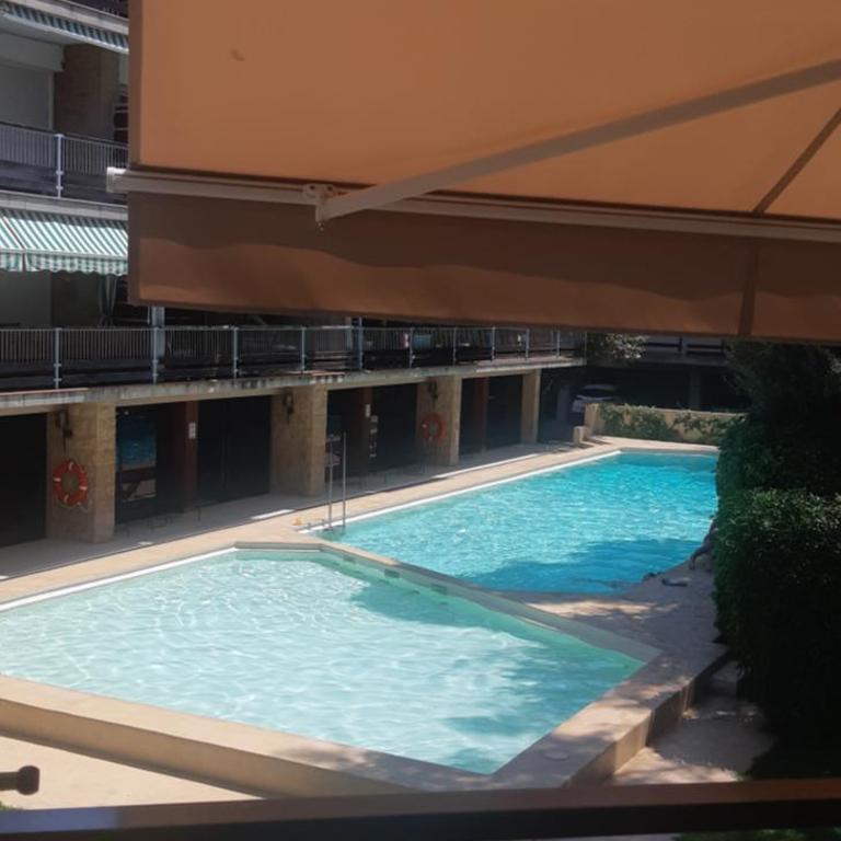 Apart.con piscina en Sitges zona residencial - Apartamento de 3 dormitorios - 3