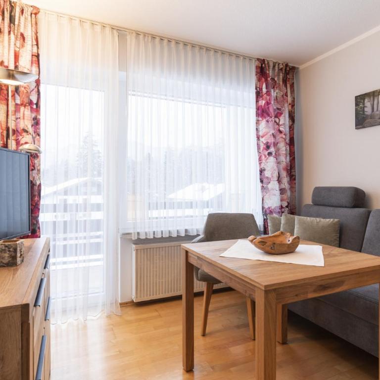 Ferienwohnung M. Simbeck - Apartment mit Balkon - 8