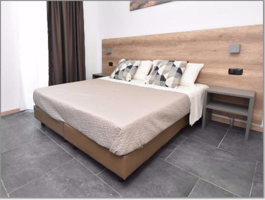 Hotel apartments Crisvan - Camera Matrimoniale Standard - 6